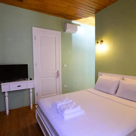 Hotel Jardin D'azur *